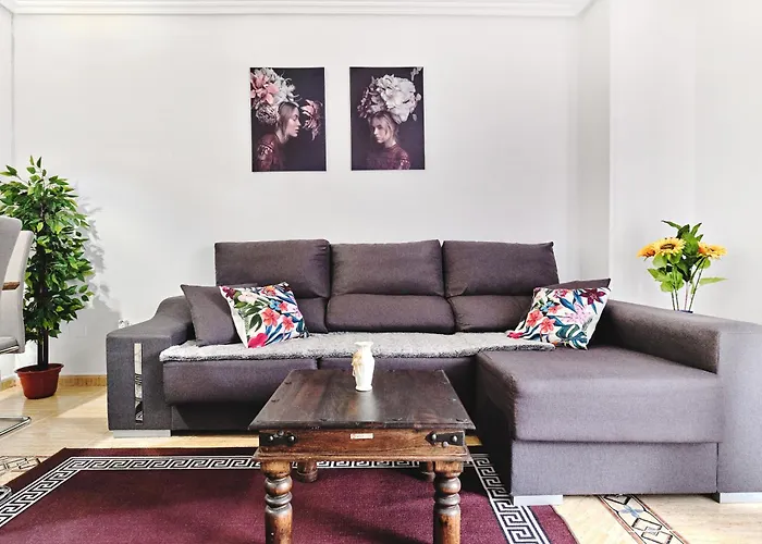 Аcogedor Apartamento De Dos Dormitorios En Torrevieja
