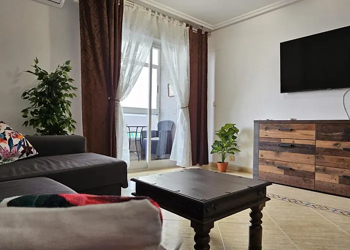 Аcogedor Apartamento De Dos Dormitorios En Torrevieja